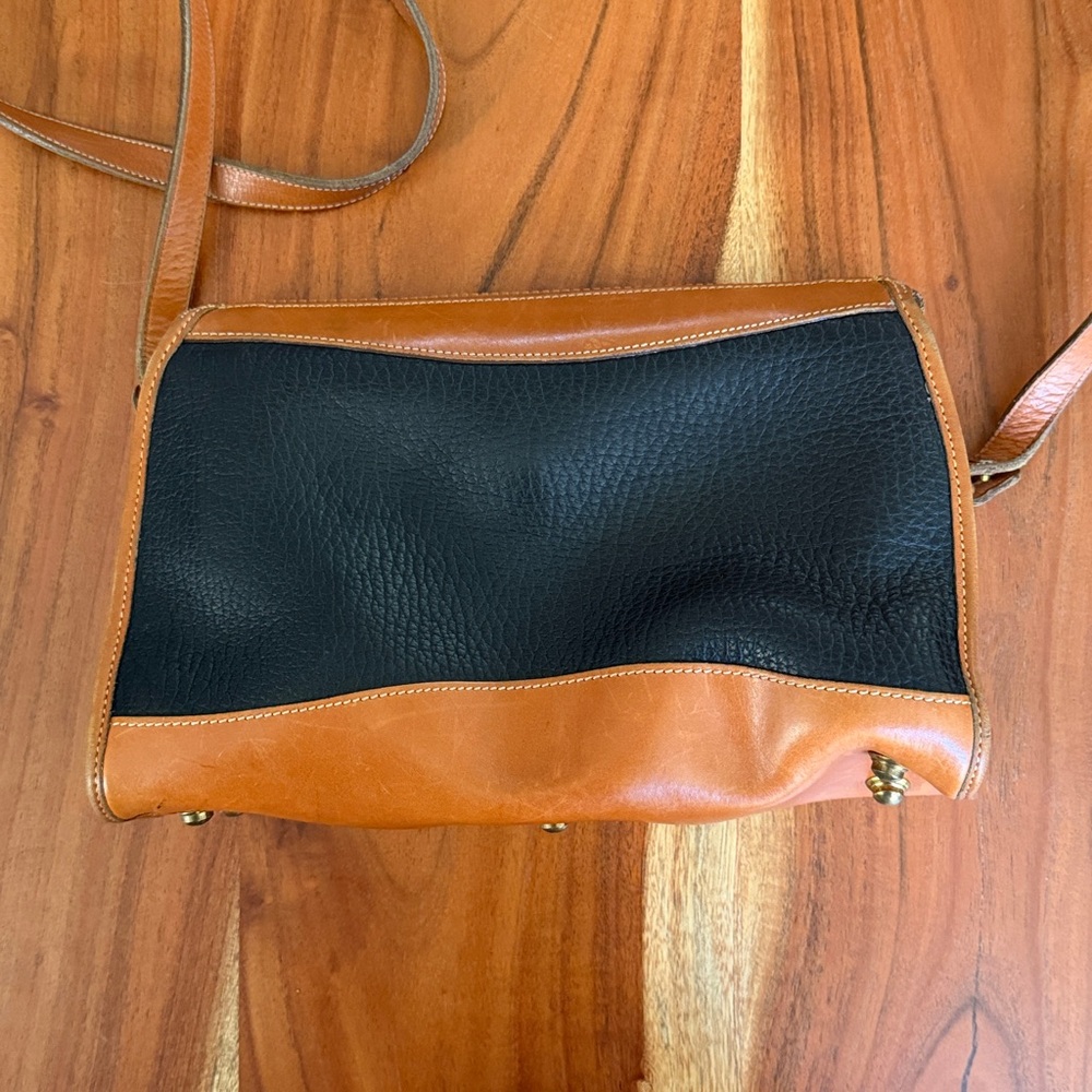 Vintage Dooney & Bourke Crossbody Bag Black & British Tan All Weather Leather - Picture 4 of 9